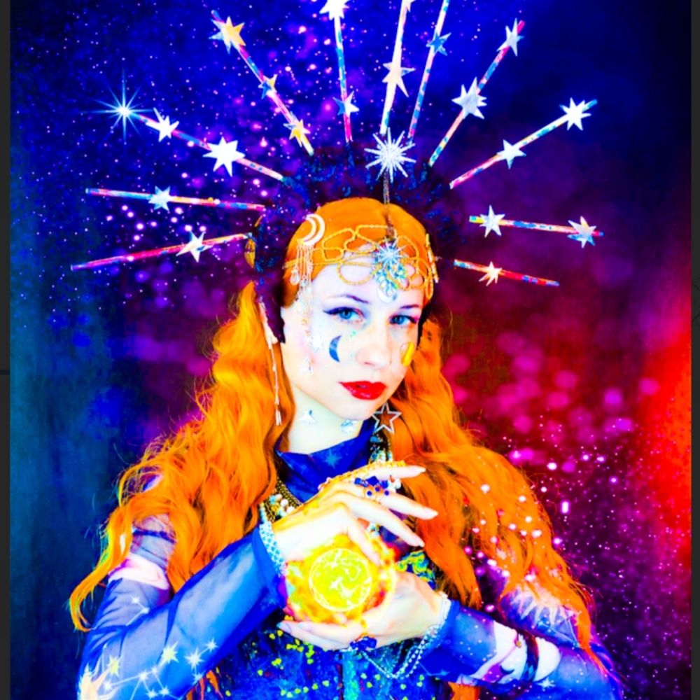 Meet your Posher, Laurie